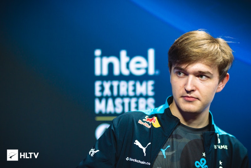 移到肘区 移到肘区